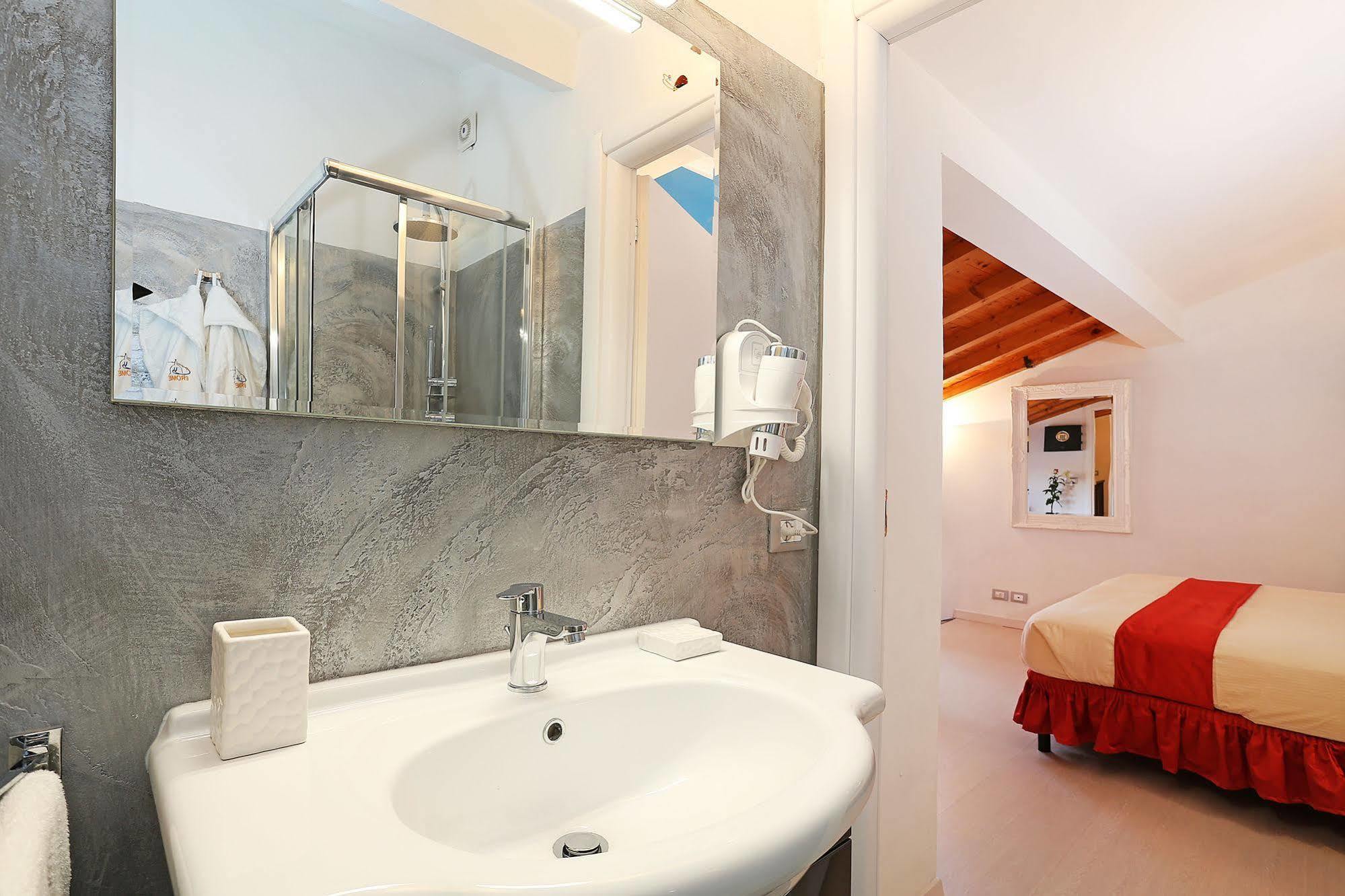 Myrome Navona Hotell Exteriör bild